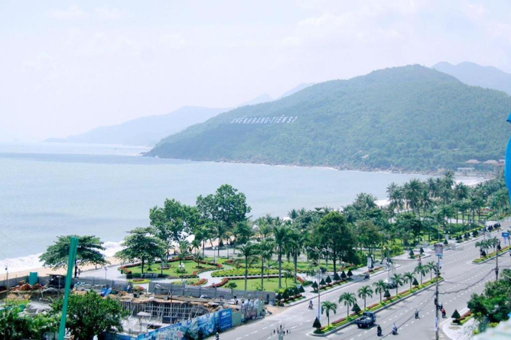 อีน วี 04 ลักชัวรี โฮเต็ล Hotel กวีเญิน ภายนอก รูปภาพ