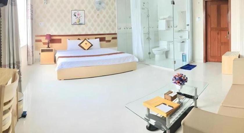 อีน วี 04 ลักชัวรี โฮเต็ล Hotel กวีเญิน ภายนอก รูปภาพ