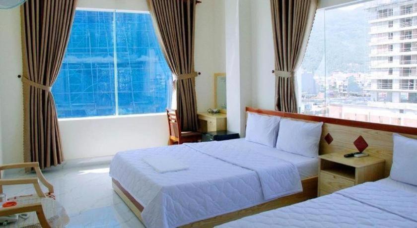 อีน วี 04 ลักชัวรี โฮเต็ล Hotel กวีเญิน ภายนอก รูปภาพ