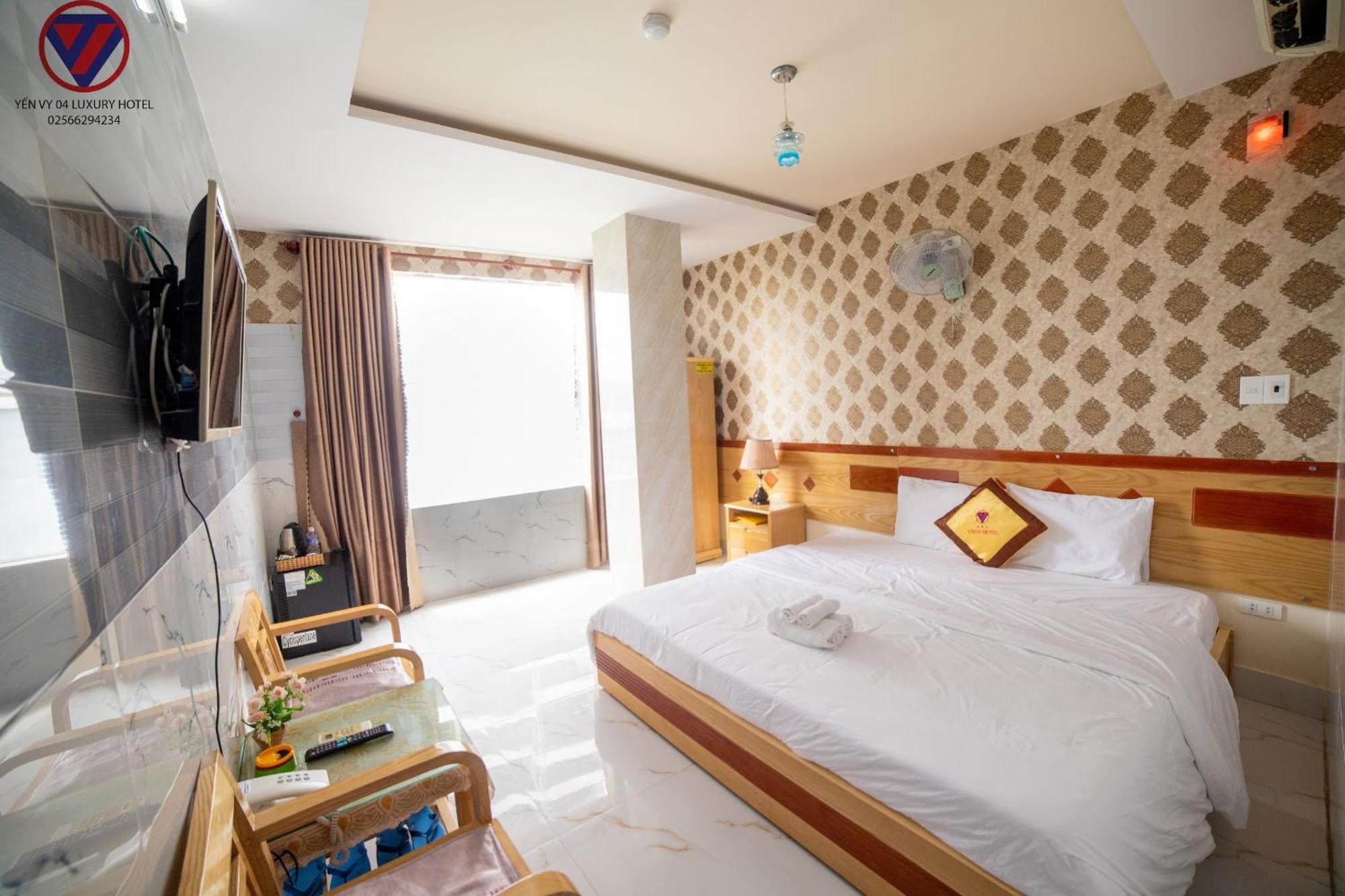 อีน วี 04 ลักชัวรี โฮเต็ล Hotel กวีเญิน ภายนอก รูปภาพ